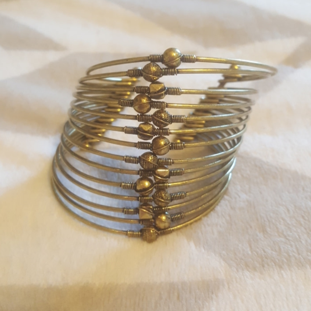 Premier Designs SLINKIE bracelet  retired jewelry